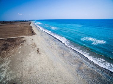 Denizde yaz tatili. Çakıl plajı