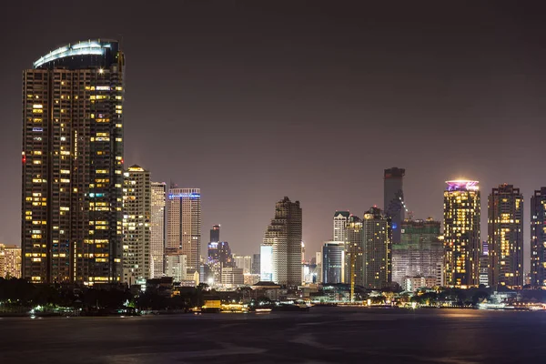 Bangkok Paisaje Urbano Lado Del Río Por Noche Tailandia —  Fotos de Stock