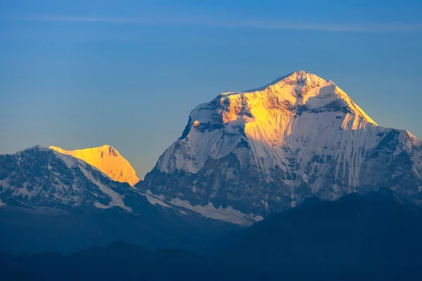 Snowy Góry Podczas Widok Wschód Poon Hill Nepal — Zdjęcie stockowe