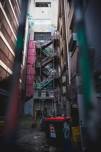 Melbourne, Austrália - 10 de nov de 2018: Hosier lane a famosa pista de arte de rua em Melbourne, Victoria, Austrália. — Fotografia de Stock