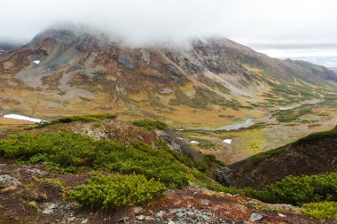 Vachkazhetz, Kamchatka Yarımadası, Rusya tepelerin üst havadan panoramik görünüm.