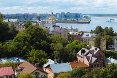 Nizhny Novgorod, Rusya, 12 Temmuz 2019. Yaz günü şehrin havadan panoramik görünümü.