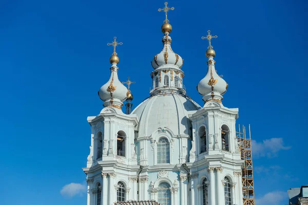 サンクトペテルブルクロシアのスモルニー大聖堂 — ストック写真