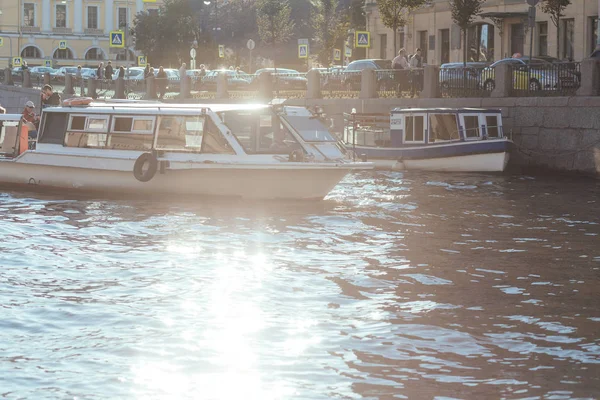 Saint Petersburg, Russia - 20 september 2015 - Rivers and canals of St. Petersburg — Stock Photo, Image