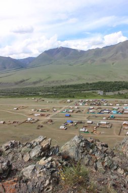 Mugur-Aksy köyünün çevresi. Temmuz 2019.