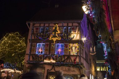 Colmar görünümünde Noel zamanı