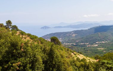 Yaz aylarında Elba Adası, İtalya