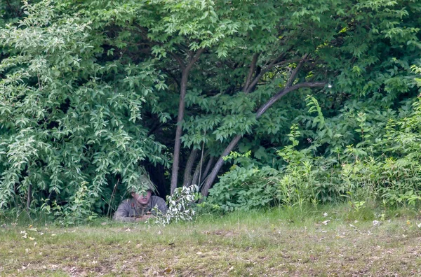 June 2018 Joseph Usa Enemy Soldier Hides Deep Grass Waiting — Stock Photo, Image