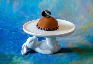 Lezzetli çikolatalı pasta bir kaprisli bunny kek kürsüye aittir