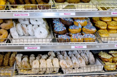 çeşitli lezzetli çörekler.