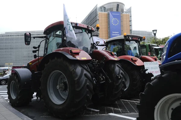 Demonstration against free trade treaty Mercosur in Brussels, Be — Stock Photo, Image