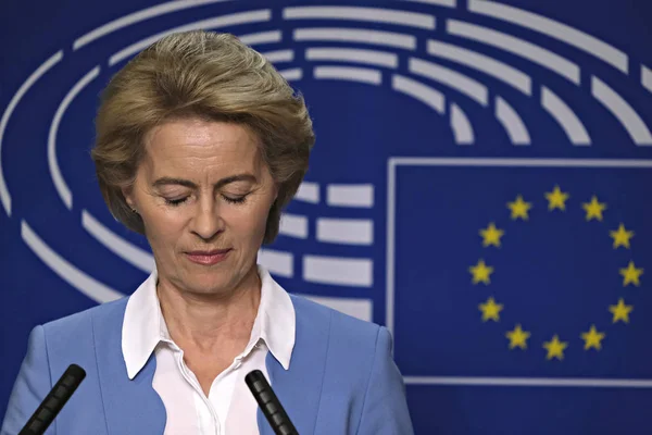 Ursula von der Leyen y Presidenta del Parlamento Europeo D — Foto de Stock