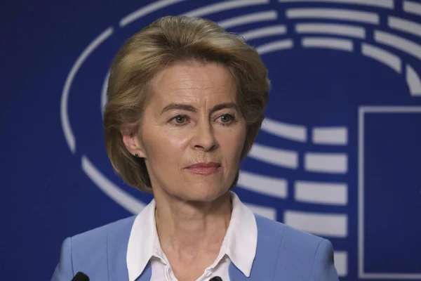 Ursula von der Leyenová a prezidentka Evropského parlamentu D — Stock fotografie