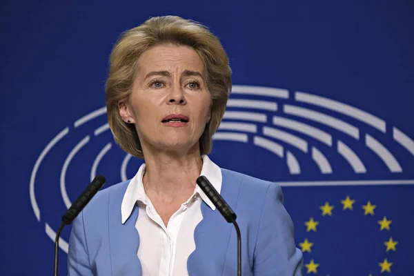 Ursula von der Leyenová a prezidentka Evropského parlamentu D — Stock fotografie