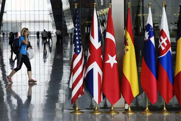 Ministros de Defensa de la OTAN reunidos en Bruselas, Bélgica — Foto de Stock