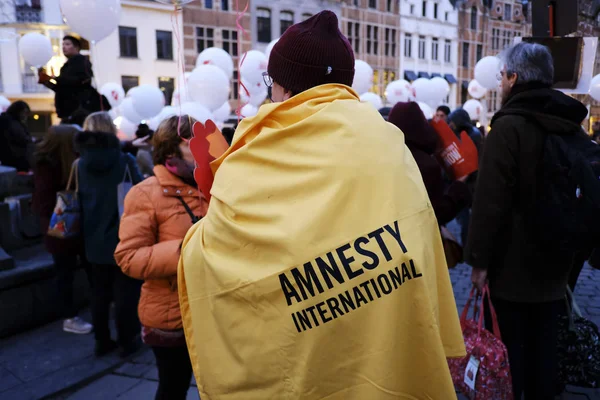 Aktivister protesterar mot avrättningar i Bryssel, Belgien. — Stockfoto