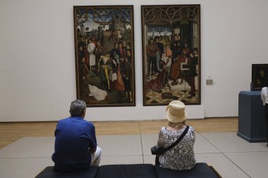 Ziyaretçiler 1 Haziran 2019'da Brüksel'deki Belçika Kraliyet Güzel Sanatlar Müzeleri'nde tura çıkıyor.