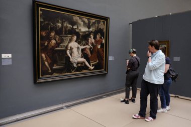 Ziyaretçiler 1 Haziran 2019'da Brüksel'deki Belçika Kraliyet Güzel Sanatlar Müzeleri'nde tura çıkıyor.