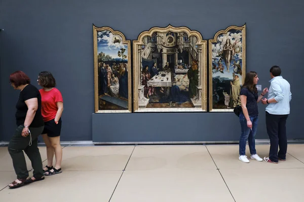 Visitantes Hacen Recorrido Los Museos Reales Bellas Artes Bélgica Bruselas — Foto de Stock