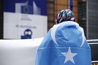 Aktivistler Brussel Uygur MüslümanlarA Çin Tedavi Protesto