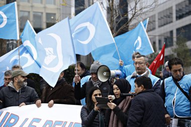 Aktivistler Brussel Uygur MüslümanlarA Çin Tedavi Protesto