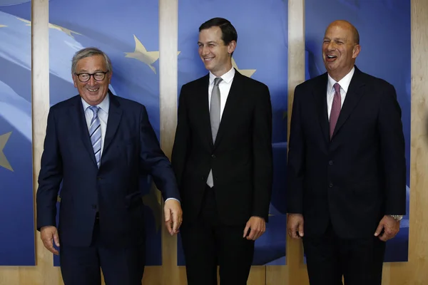 Americký prezident Trump s vyšším poradcem Jared Kushner navštíví EU co — Stock fotografie
