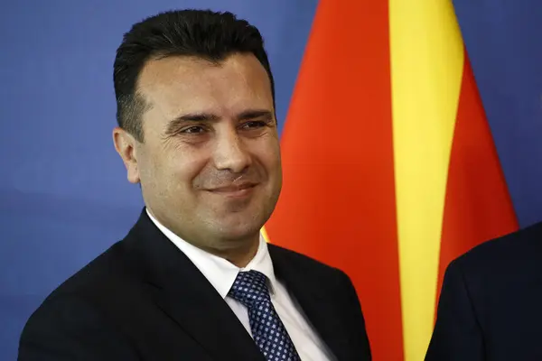 Nordmakedonien premiär minister Zoran Zaev besöker EU-kommissionen i — Stockfoto