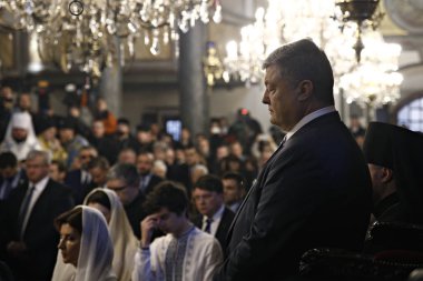 İstanbul, Türkiye. 6 Ocak 2019. Ukrayna Cumhurbaşkanı Petro Poroşenko St George Katedrali Epifani Günü kutlamaları katıldı.
