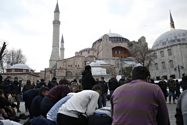 Istanboel Turkije Januari 2019 Aanbidders Verzamelden Hagia Sophia Museum Werelderfgoedlijst — Stockfoto