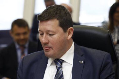 Avrupa Komisyonu'nun Brüksel'deki haftalık üniversite toplantısı, B