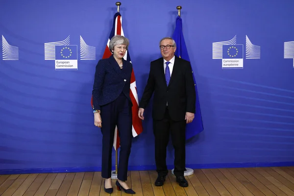 테레사 메이 영국 총리, B의 EU 기관 방문 — 스톡 사진