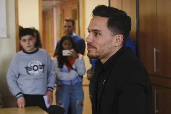 Ginasta Artística Grega Eleftherios Petrounias Durante Sua Visita Escola Europeia — Fotografia de Stock