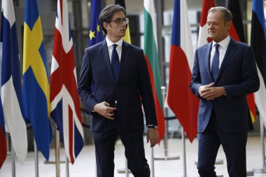 Kuzey Makedonya Cumhurbaşkanı Pendarovski Bru'daki Ab konseyini ziyaret etti