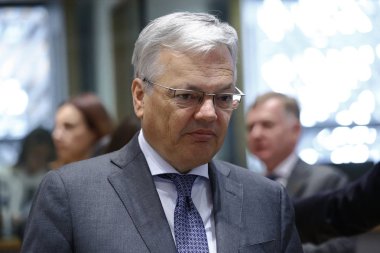 AB dışişleri bakanları Doğupa'dan mevkidaşlarıyla bir araya geldi