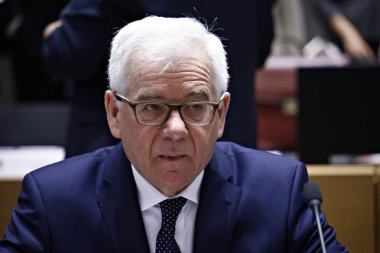 AB dışişleri bakanları Doğupa'dan mevkidaşlarıyla bir araya geldi