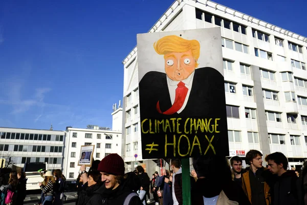 Bruselas Bélgica Febrero 2019 Estudiantes Secundaria Universitarios Protestan Contra Las — Foto de Stock