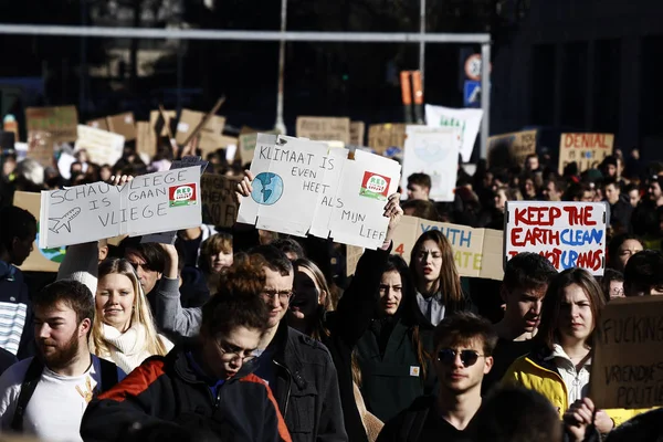 Bruxelles Belgique Février 2019 Des Lycéens Des Universitaires Manifestent Contre — Photo