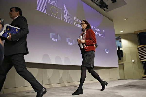 Az Európai Bizottság sajtónyilatkozata Cecilia Malmström — Stock Fotó