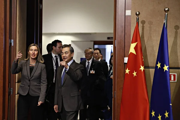 Dialogo strategico UE-Cina a livello di ministro degli Esteri a Bruss — Foto Stock
