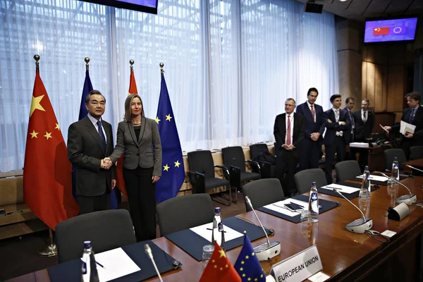 UE - China - Diálogo estratégico a nível de ministros dos Negócios Estrangeiros em Bruxelas — Fotografia de Stock