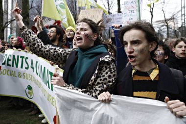 Göstericiler B iklim değişikliğine karşı bir protesto katılmak