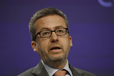 Ab Komiseri Carlos Moedas ve Urho Kontt'un basın toplantısı