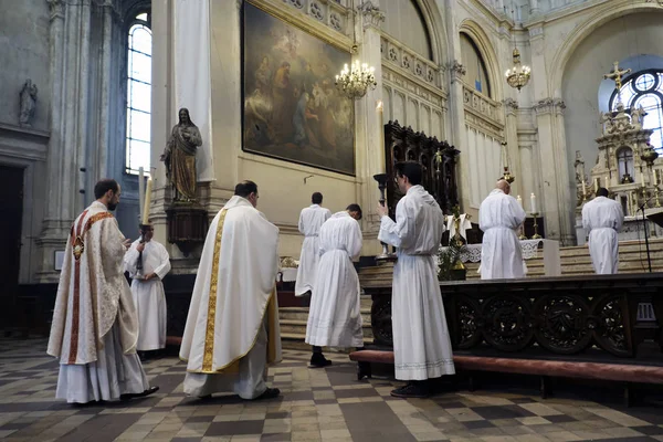 Bruselas Bélgica Abril 2019 Los Fieles Participan Celebración Misa Del — Foto de Stock