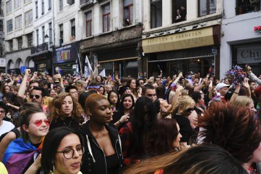 Brüksel, Belçika. 18 Mayıs 2019. İnsanlar yıllık Belçika Lgbt Pride Parade katılmak. 