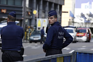 Bru'da Avrupa kurumlarına yakın bir binada bomba tehdidi