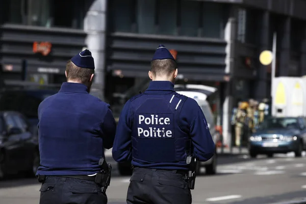 Угроза взрыва бомбы в здании рядом с европейскими институтами в Брю — стоковое фото