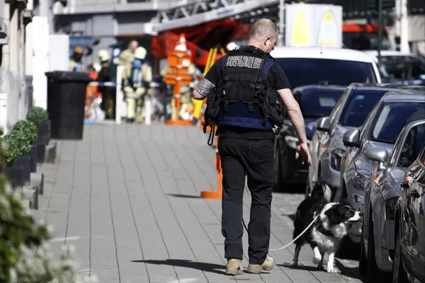 Угроза взрыва бомбы в здании рядом с европейскими институтами в Брю — стоковое фото