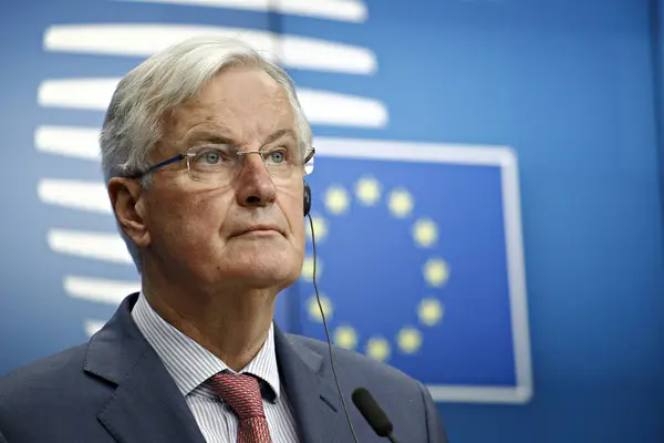 Chefe do Negociador da UE para o Brexit, Michel Barnier dirige-se à imprensa — Fotografia de Stock