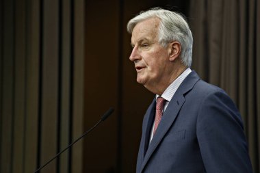Ab'nin Brexit baş müzakerecisi Michel Barnier basınmensuplarına seslendi