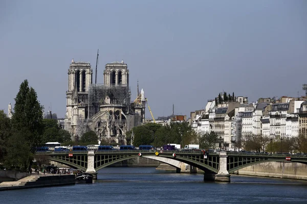 Külső Kilátás Notre Dame Paris Katedrális Párizsban Franciaországban Április 2019 — Stock Fotó